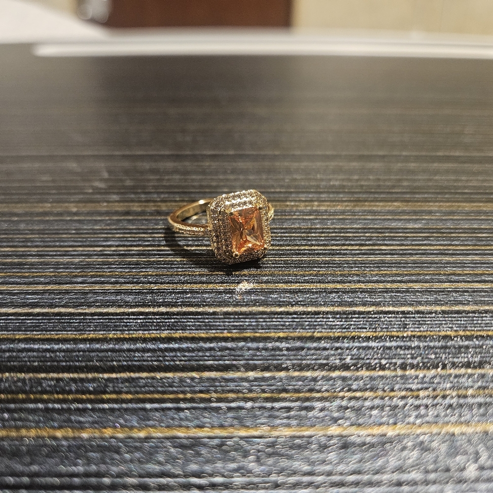 Gold and Morganite Cocktail Ring Size 7 - Picture 6 of 6